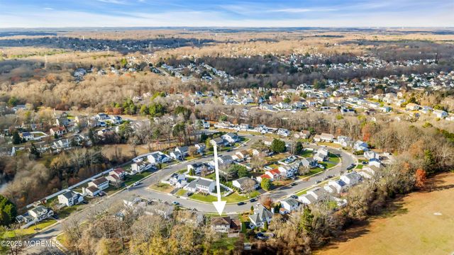 8 Hialeah Court, Howell, NJ 07731