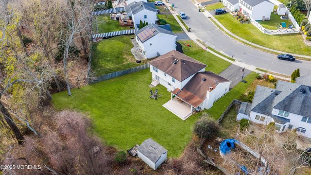 8 Hialeah Court, Howell, NJ 07731