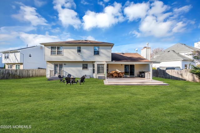 8 Hialeah Court, Howell, NJ 07731