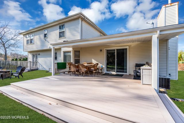 8 Hialeah Court, Howell, NJ 07731