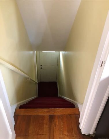 75 Birdsey Avenue, Middletown, CT 06457