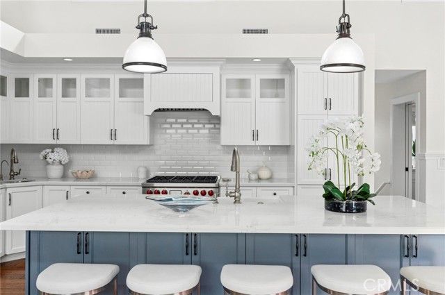 301 Evening Canyon, Corona Del Mar (newport Beach), CA 92625