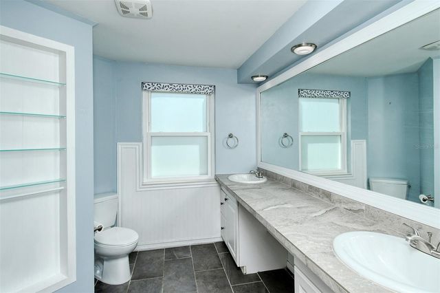 2512 POST ROAD, Sarasota, FL 34231