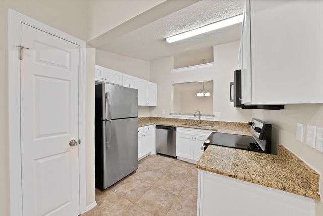 4213 Phoenix Drive, Carrollton, TX 75010