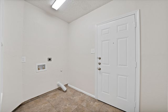 4213 Phoenix Drive, Carrollton, TX 75010