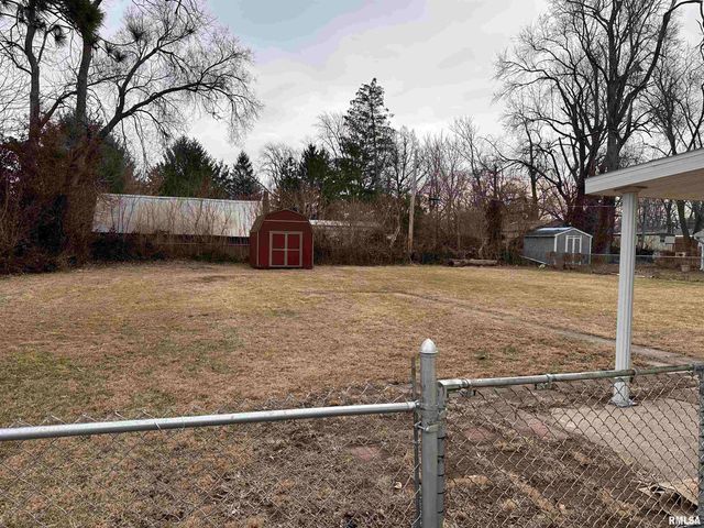 2800 S Woodward Street, Springfield, IL 62703