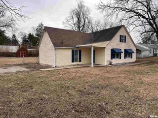 2800 S Woodward Street, Springfield, IL 62703