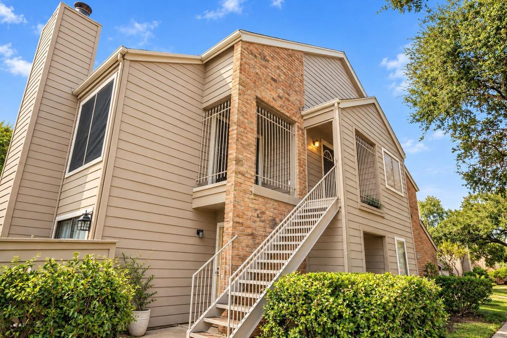 6701 Sands Point Drive 61, Houston, TX 77074