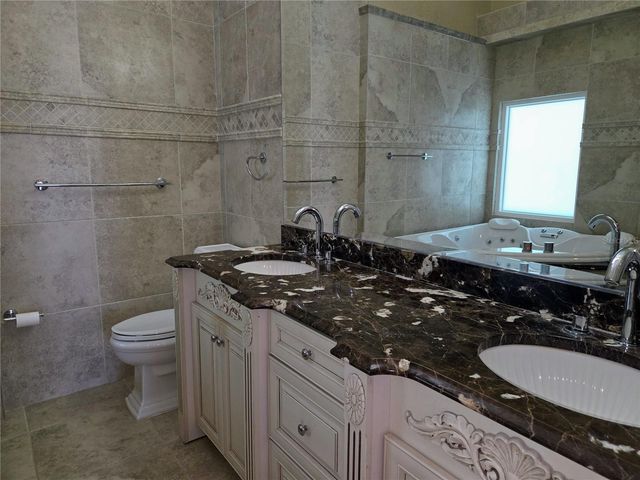 11820 CAPRI CIRCLE S, Treasure Island, FL 33706