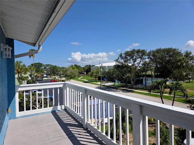 11820 CAPRI CIRCLE S, Treasure Island, FL 33706