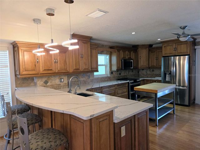 11820 CAPRI CIRCLE S, Treasure Island, FL 33706