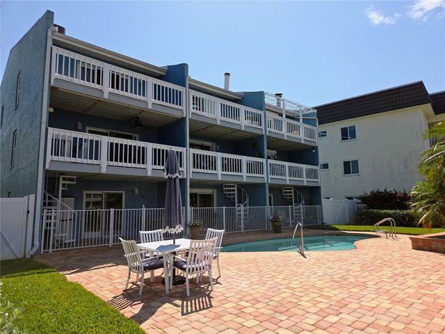 11820 CAPRI CIRCLE S, Treasure Island, FL 33706