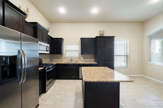 13206 Clover Creek Point Lane, Humble, TX 77346