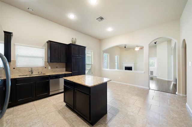 13206 Clover Creek Point Lane, Humble, TX 77346
