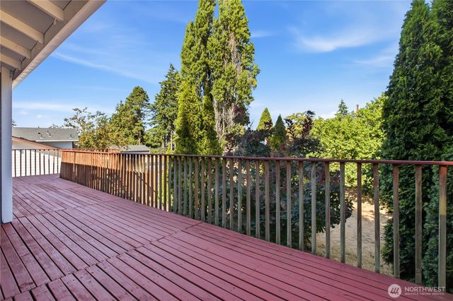16808 33rd Avenue S, Seatac, WA 98188