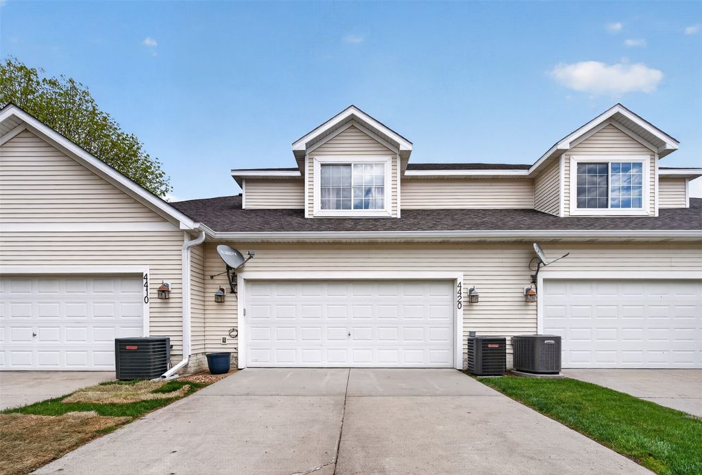 4420 Cameron Swing, Pleasant Hill, IA 50327