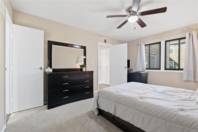 1032 NW 70TH Court, Kansas City, MO 64118