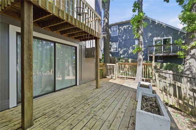 1032 NW 70TH Court, Kansas City, MO 64118