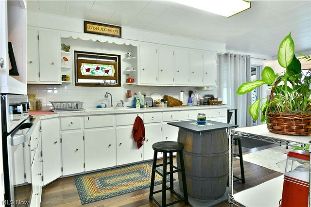 230 High Avenue, Niles, OH 44446