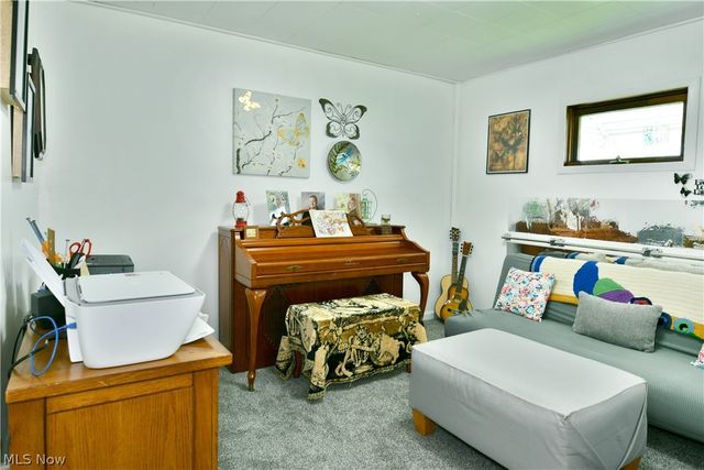 230 High Avenue, Niles, OH 44446