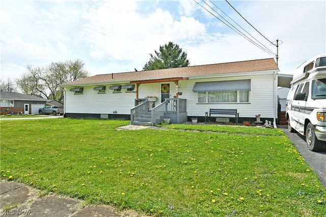 230 High Avenue, Niles, OH 44446