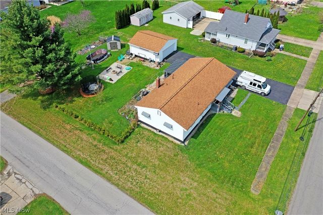 230 High Avenue, Niles, OH 44446