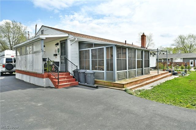 230 High Avenue, Niles, OH 44446