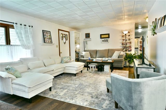230 High Avenue, Niles, OH 44446