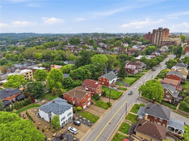 224-226 Bower Hill Rd, Mt Lebanon, PA 15228