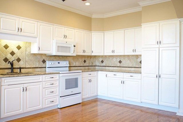 200 Champions Dr, Springfield, TN 37172