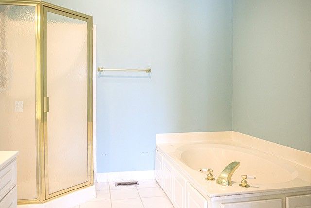 200 Champions Dr, Springfield, TN 37172