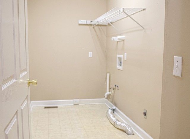 200 Champions Dr, Springfield, TN 37172