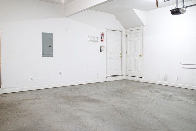 200 Champions Dr, Springfield, TN 37172