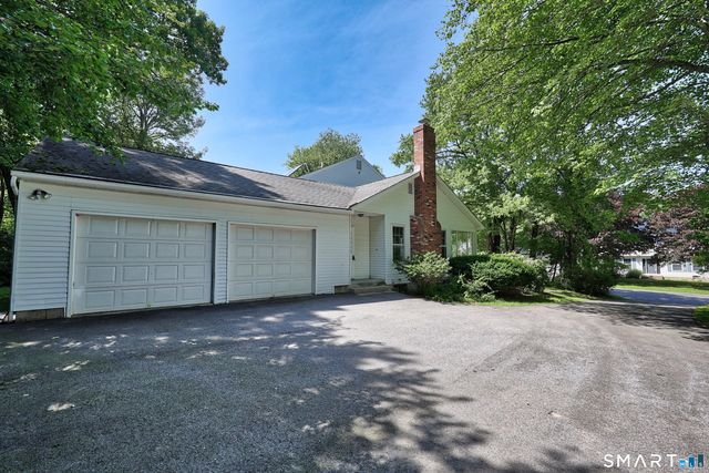 172 Wedgewood Drive, Torrington, CT 06790