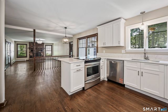 172 Wedgewood Drive, Torrington, CT 06790