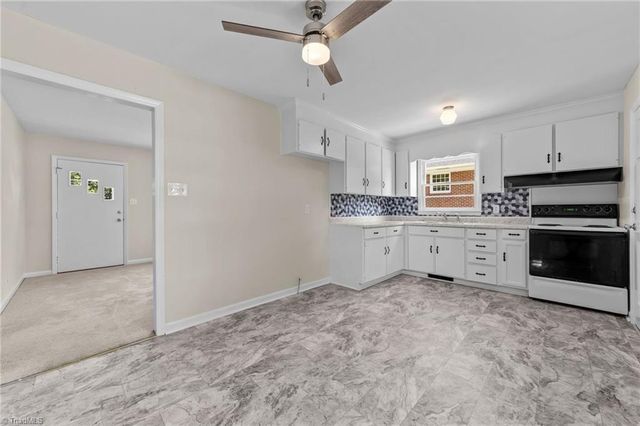 2509 Fontaine Road, Greensboro, NC 27407