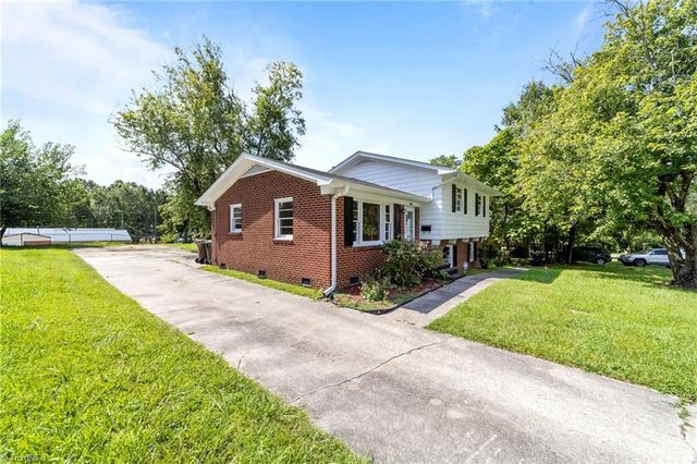 2509 Fontaine Road, Greensboro, NC 27407