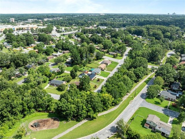 2509 Fontaine Road, Greensboro, NC 27407