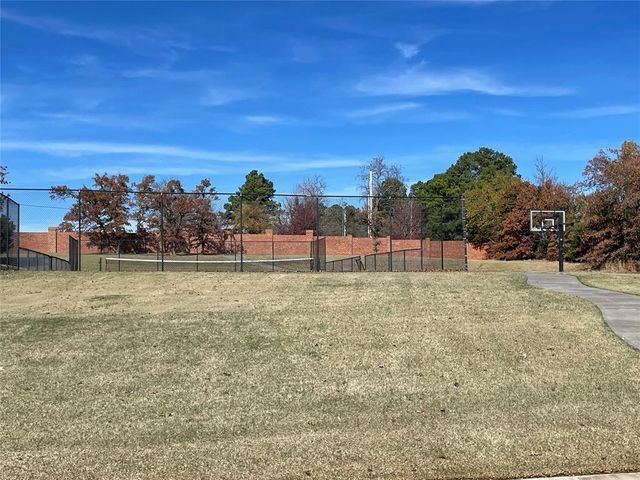 3299 Glastonbury Way, Newalla, OK 74857