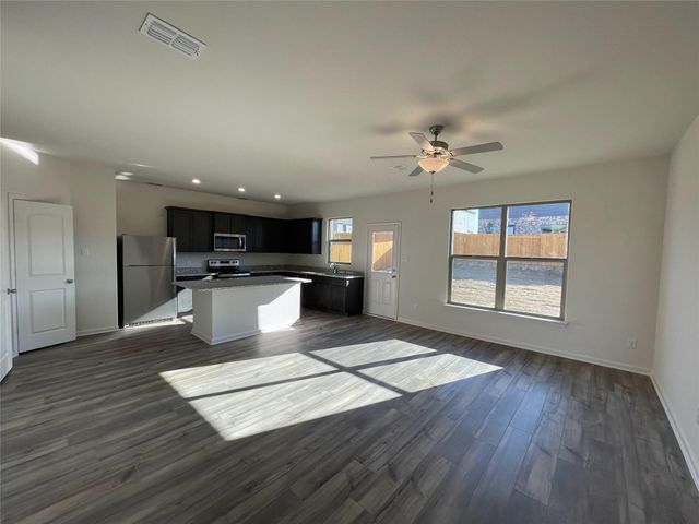 2103 Hialeah Drive, Seagoville, TX 75159