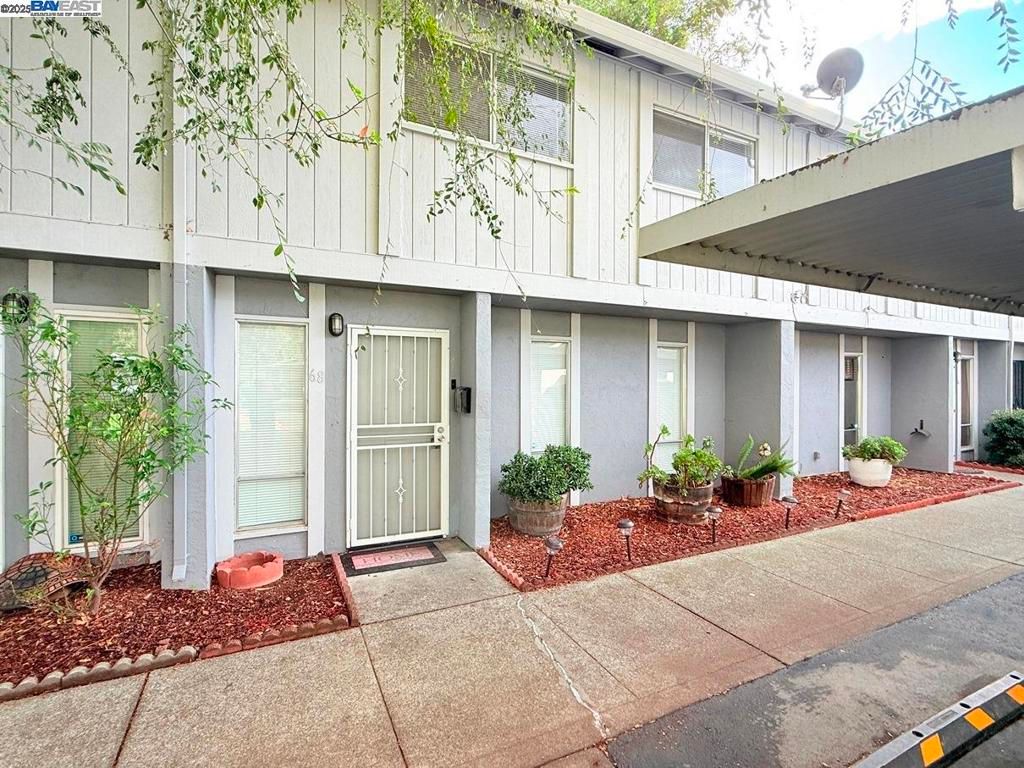 Image 1 of property listing at 68 El Toro Ct, Fairfield, CA 94533