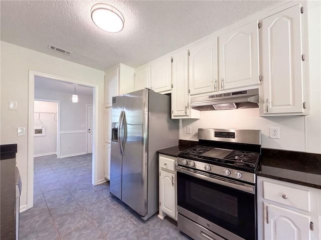 105 Nanci Court, Stockbridge, GA 30281