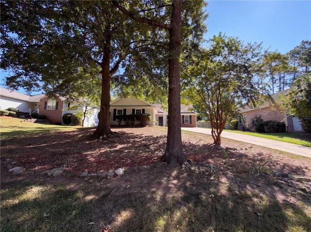 105 Nanci Court, Stockbridge, GA 30281