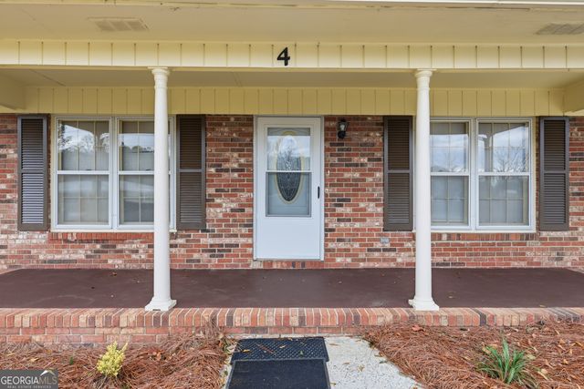 4 Forest Avenue, Portal, GA 30450