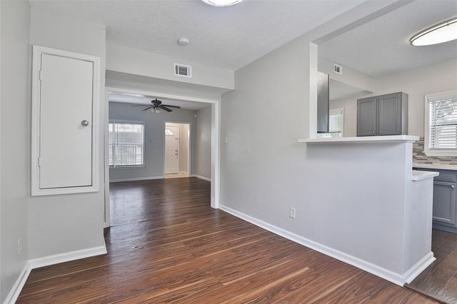 5009 Polk Street, Houston, TX 77023