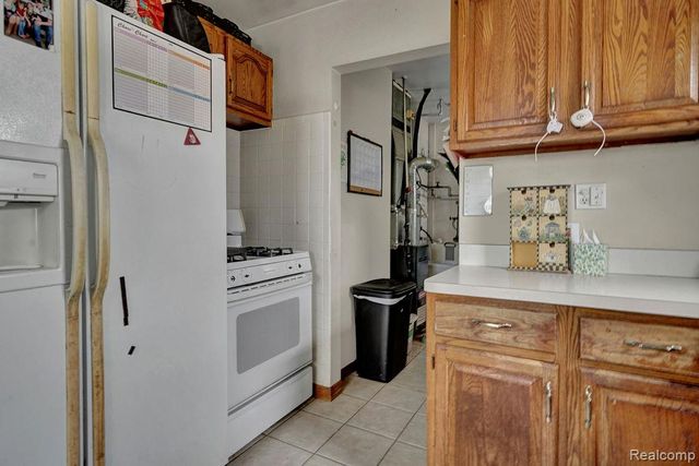 25530 Cole Street, Roseville, MI 48066