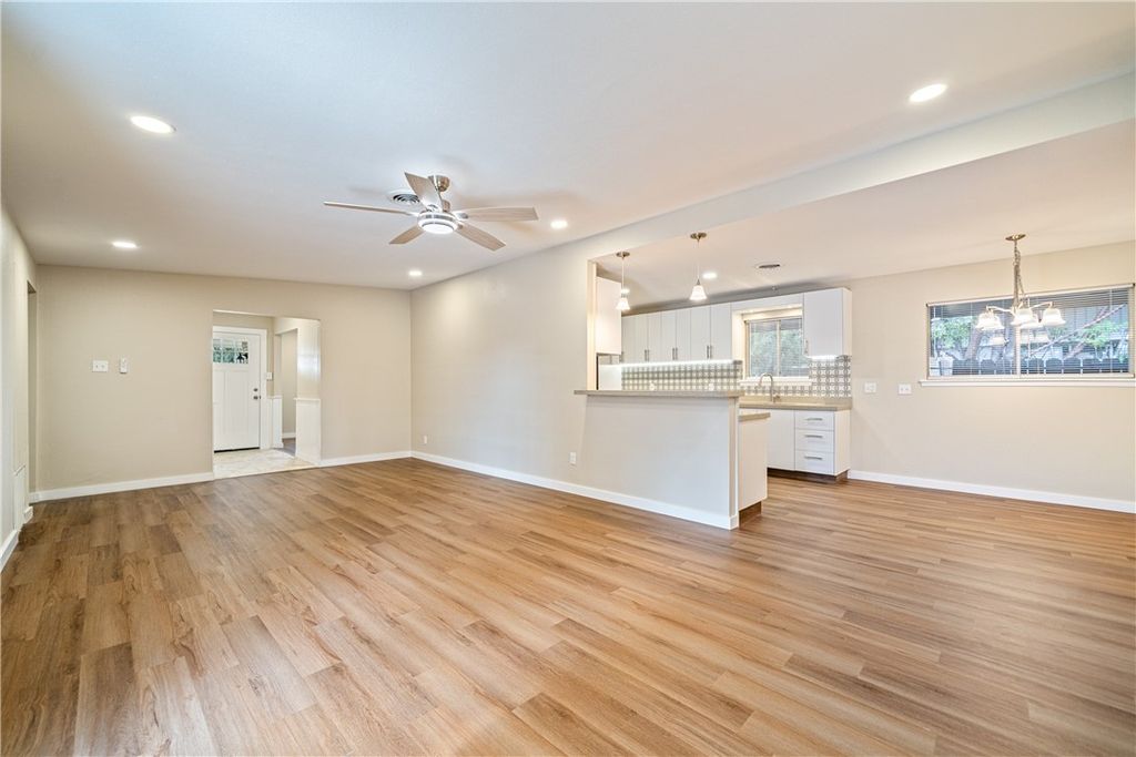 4218 Hermosa Dr, Corpus Christi, TX 78411 — photo 5