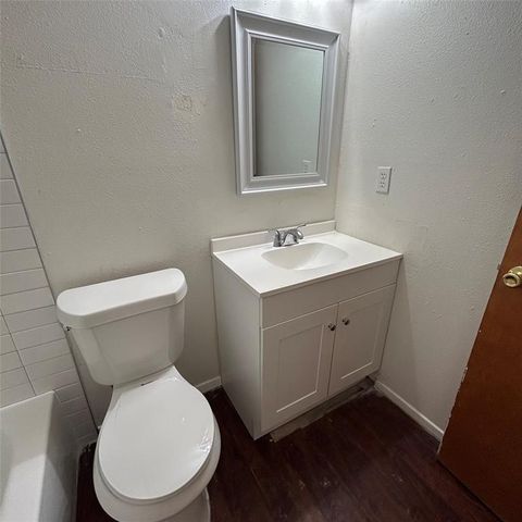 1011 W 23rd ST 102, Austin, TX 78705