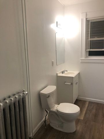 180 Lewis St 2, Lynn, MA 01902