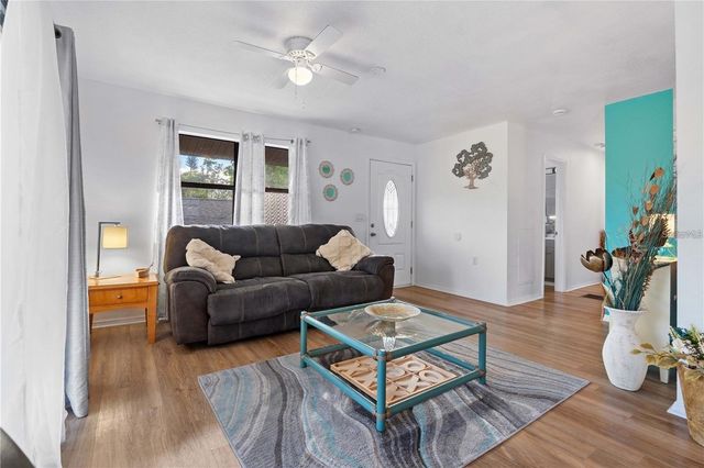 1244 31ST AVENUE E, Bradenton, FL 34208